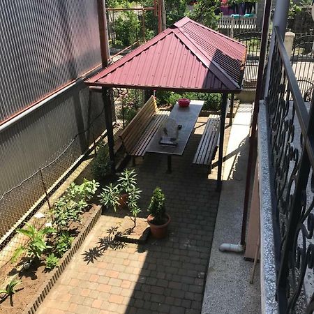 Guest House Chexovi 24 Kobuleti Εξωτερικό φωτογραφία