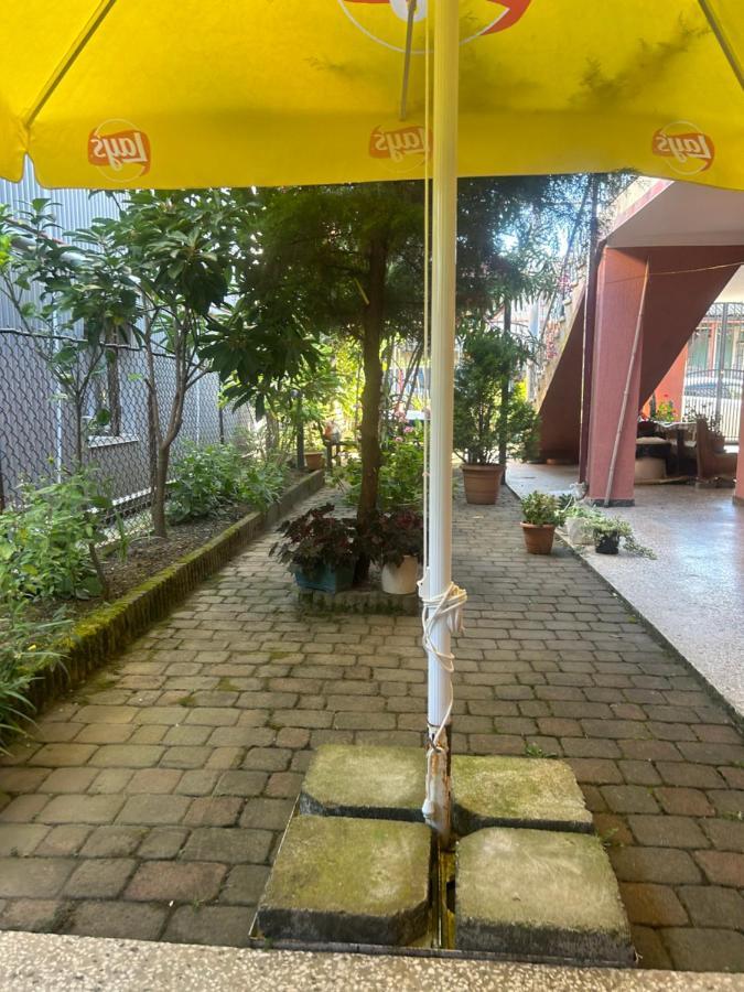 Guest House Chexovi 24 Kobuleti Εξωτερικό φωτογραφία