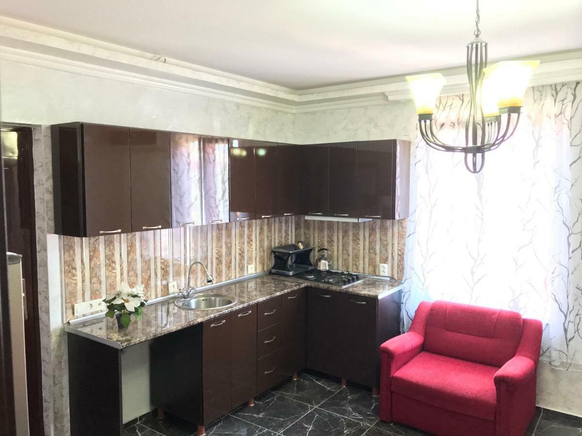 Guest House Chexovi 24 Kobuleti Εξωτερικό φωτογραφία