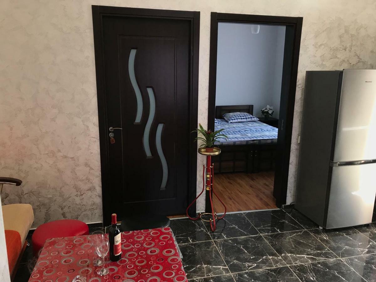 Guest House Chexovi 24 Kobuleti Εξωτερικό φωτογραφία