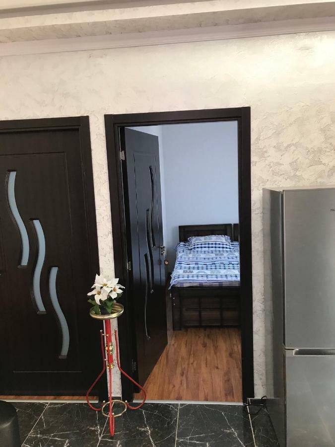 Guest House Chexovi 24 Kobuleti Εξωτερικό φωτογραφία