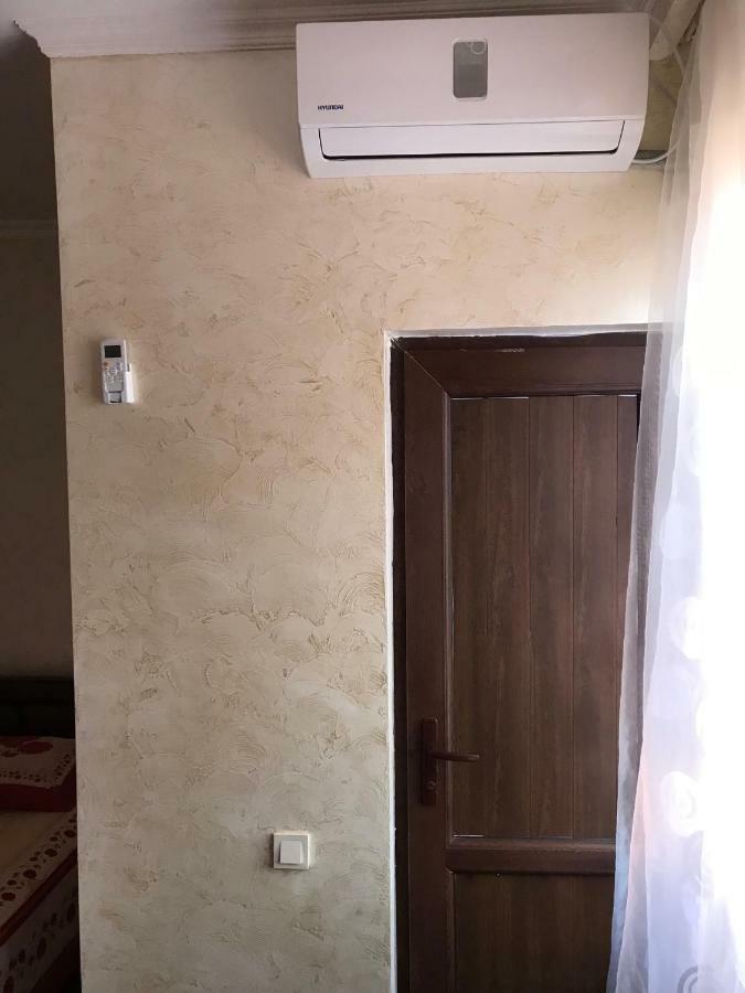 Guest House Chexovi 24 Kobuleti Εξωτερικό φωτογραφία