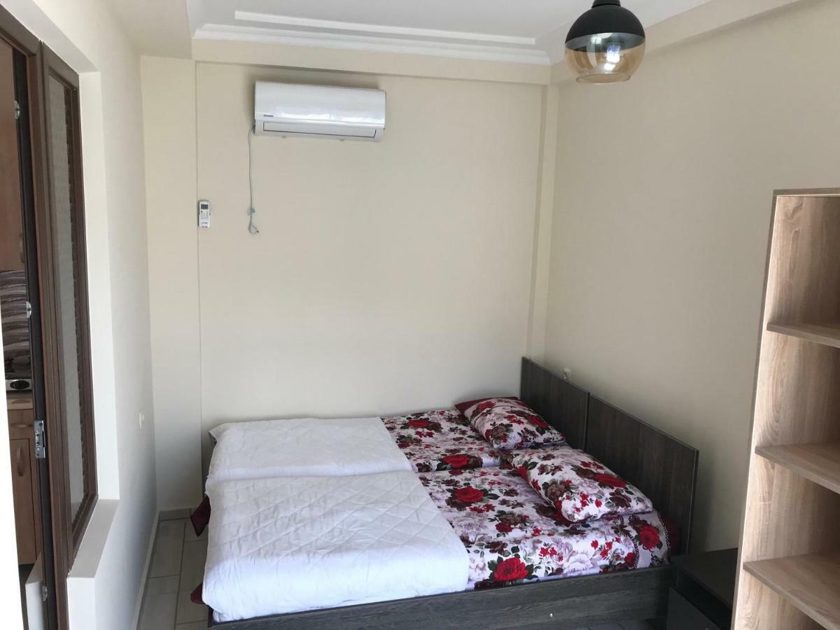 Guest House Chexovi 24 Kobuleti Εξωτερικό φωτογραφία