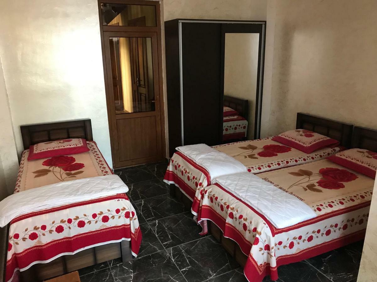Guest House Chexovi 24 Kobuleti Εξωτερικό φωτογραφία