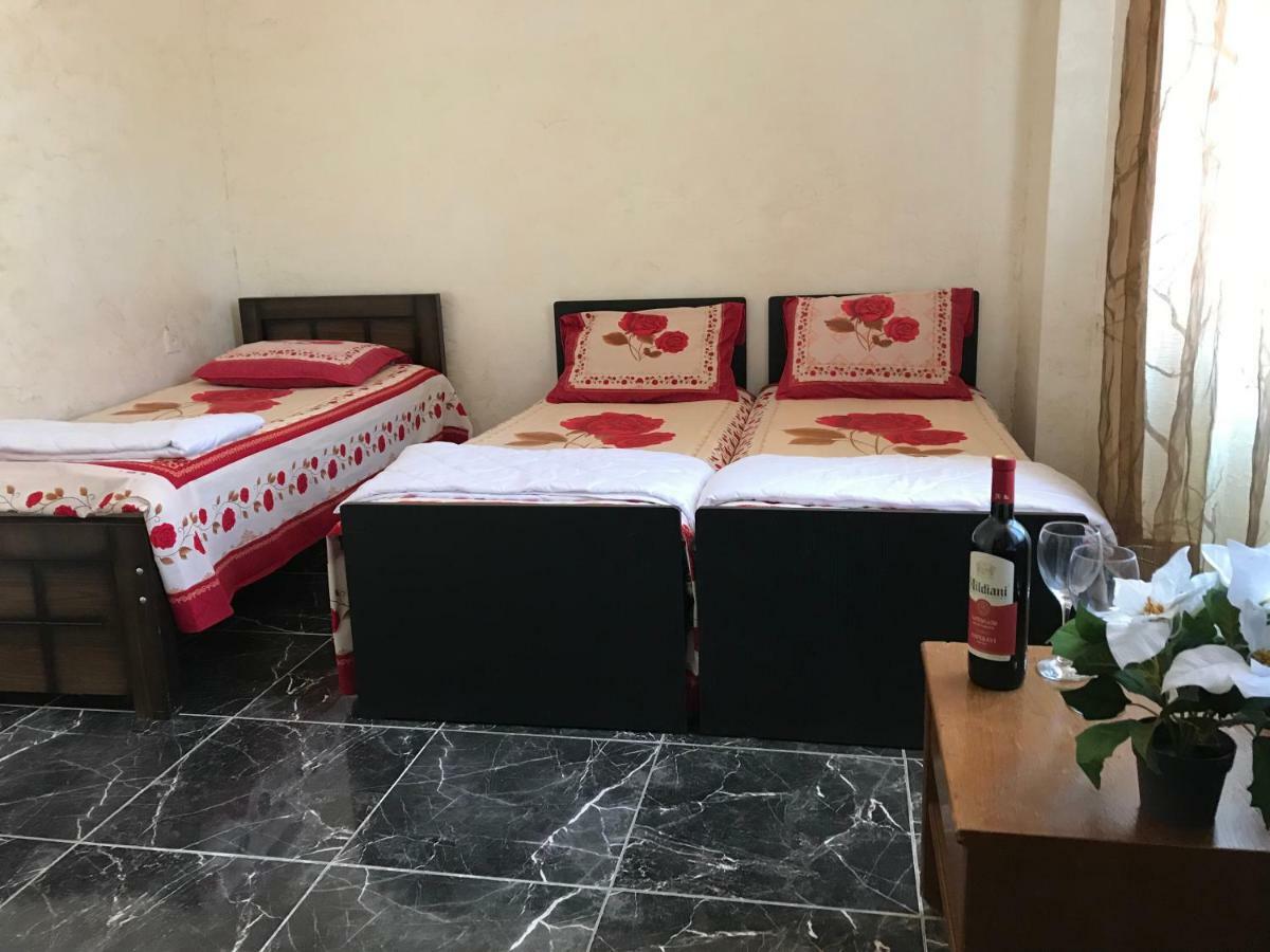 Guest House Chexovi 24 Kobuleti Εξωτερικό φωτογραφία