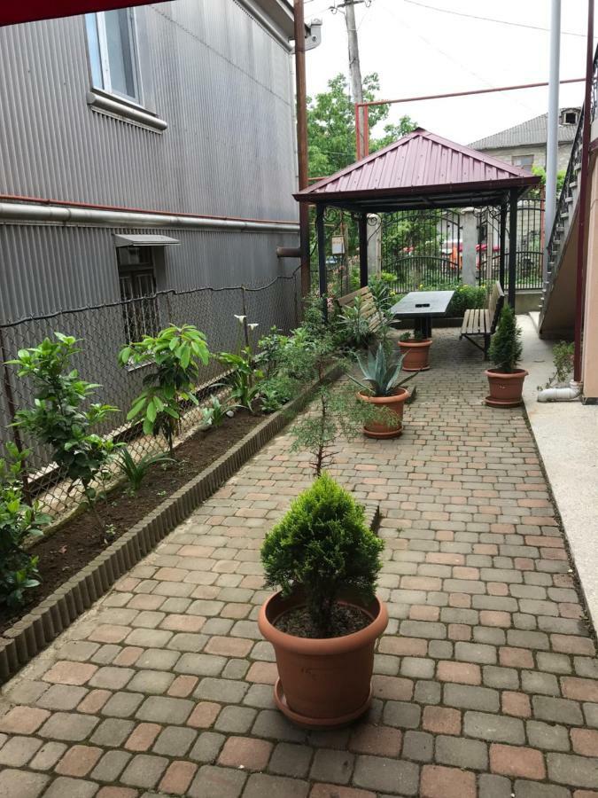 Guest House Chexovi 24 Kobuleti Εξωτερικό φωτογραφία