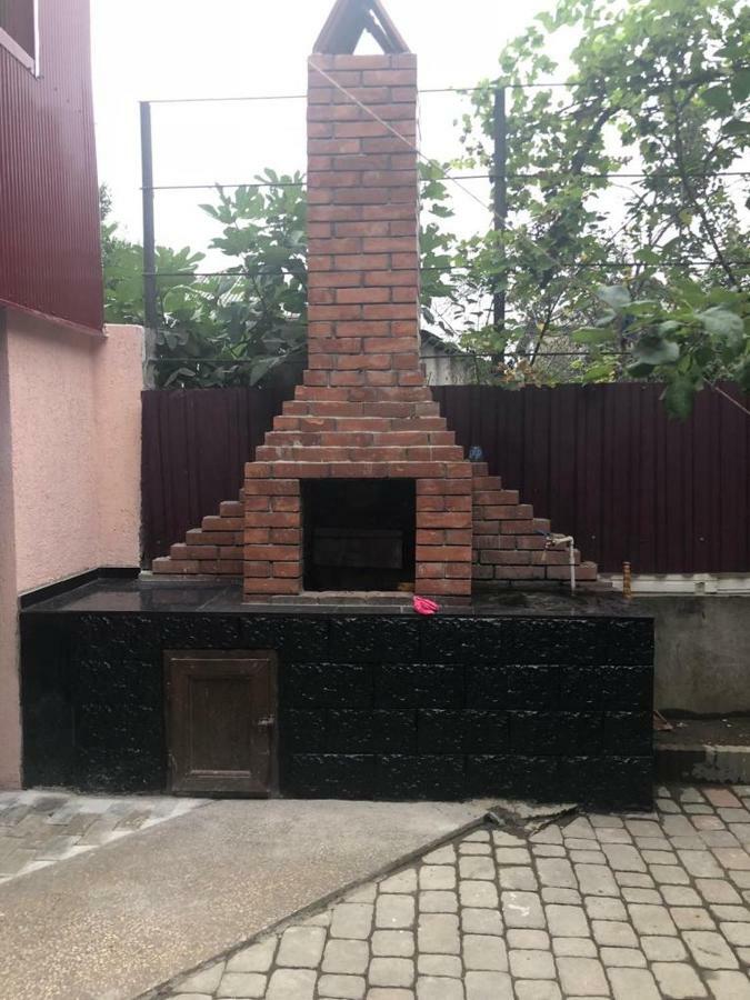 Guest House Chexovi 24 Kobuleti Εξωτερικό φωτογραφία